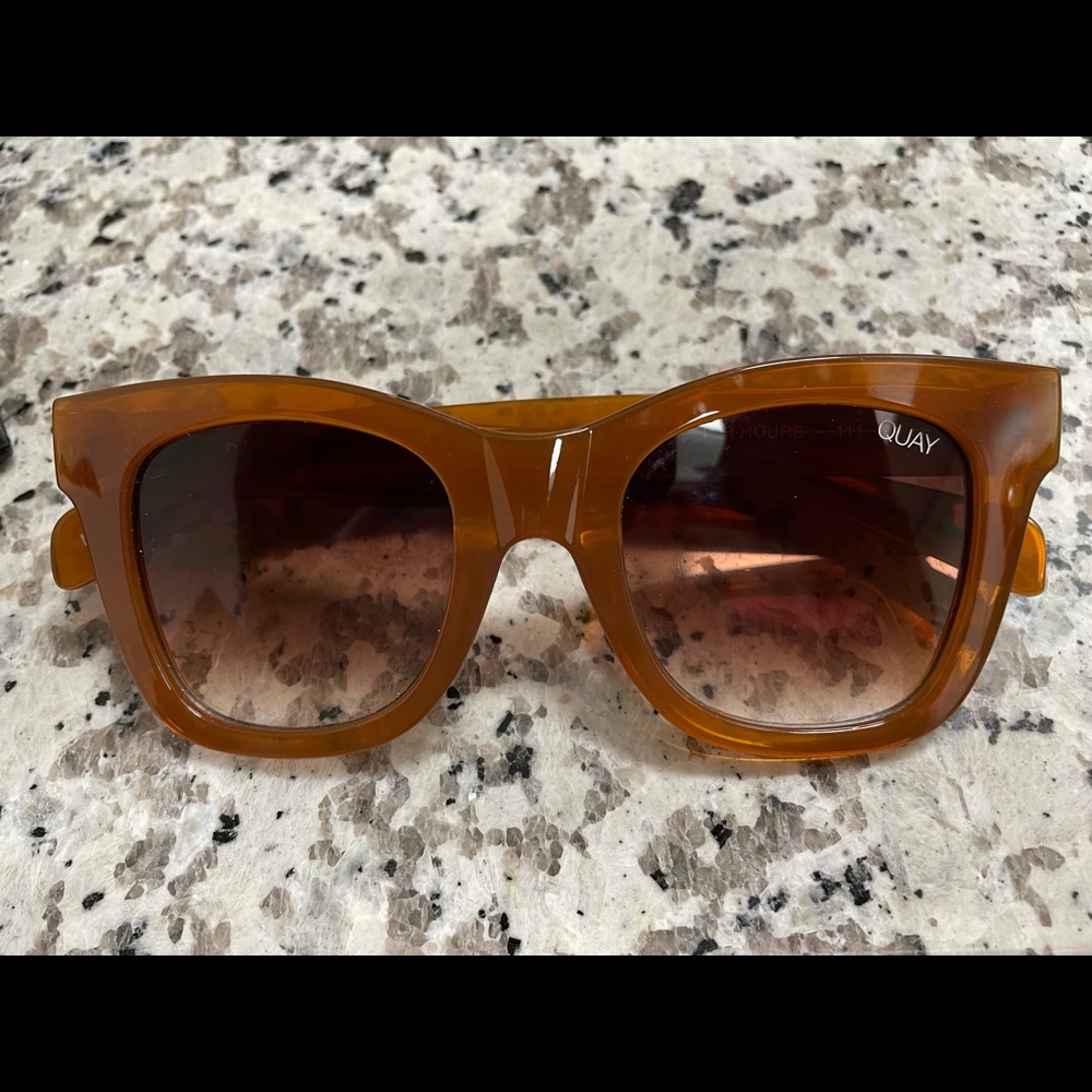 Quay After Hours sunglasses *rare color*